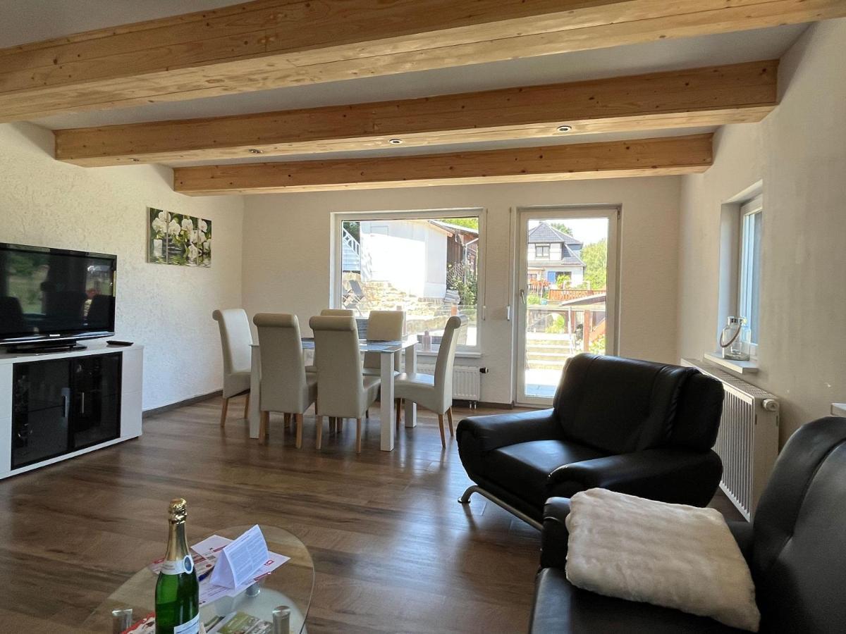 Saechsische-Schweiz-Ferienhaus-Wohnung-1-Mit-Elbblick-Sauna-Und-Kamin Кьонихщайн ан дер Елбе Екстериор снимка