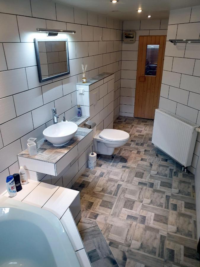 Saechsische-Schweiz-Ferienhaus-Wohnung-1-Mit-Elbblick-Sauna-Und-Kamin Кьонихщайн ан дер Елбе Екстериор снимка